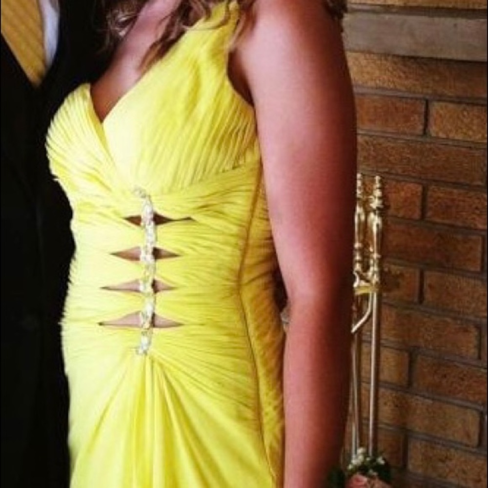 Prom/Formal Dress - Picture 2 of 9